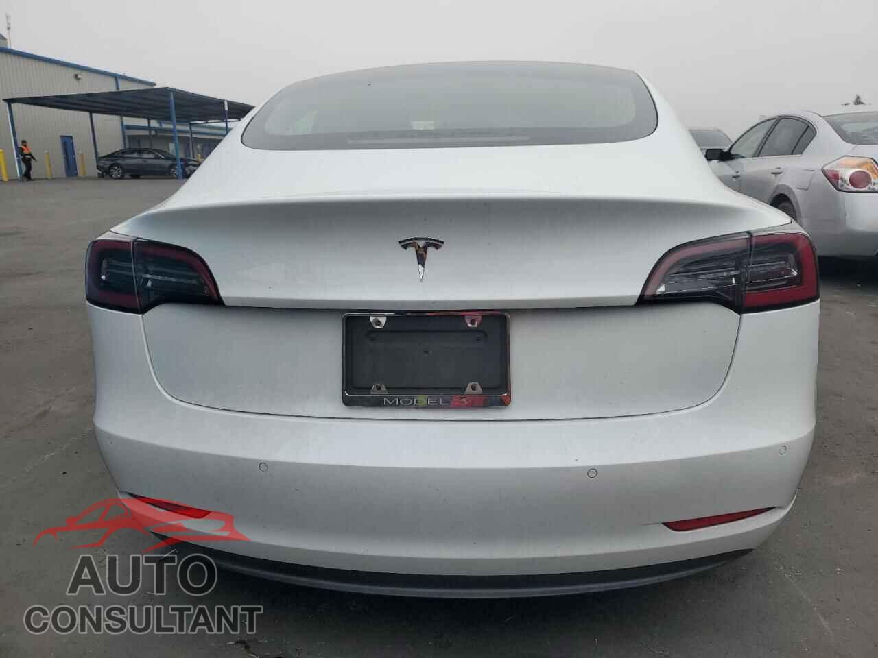 TESLA MODEL 3 2020 - 5YJ3E1EA0LF740837