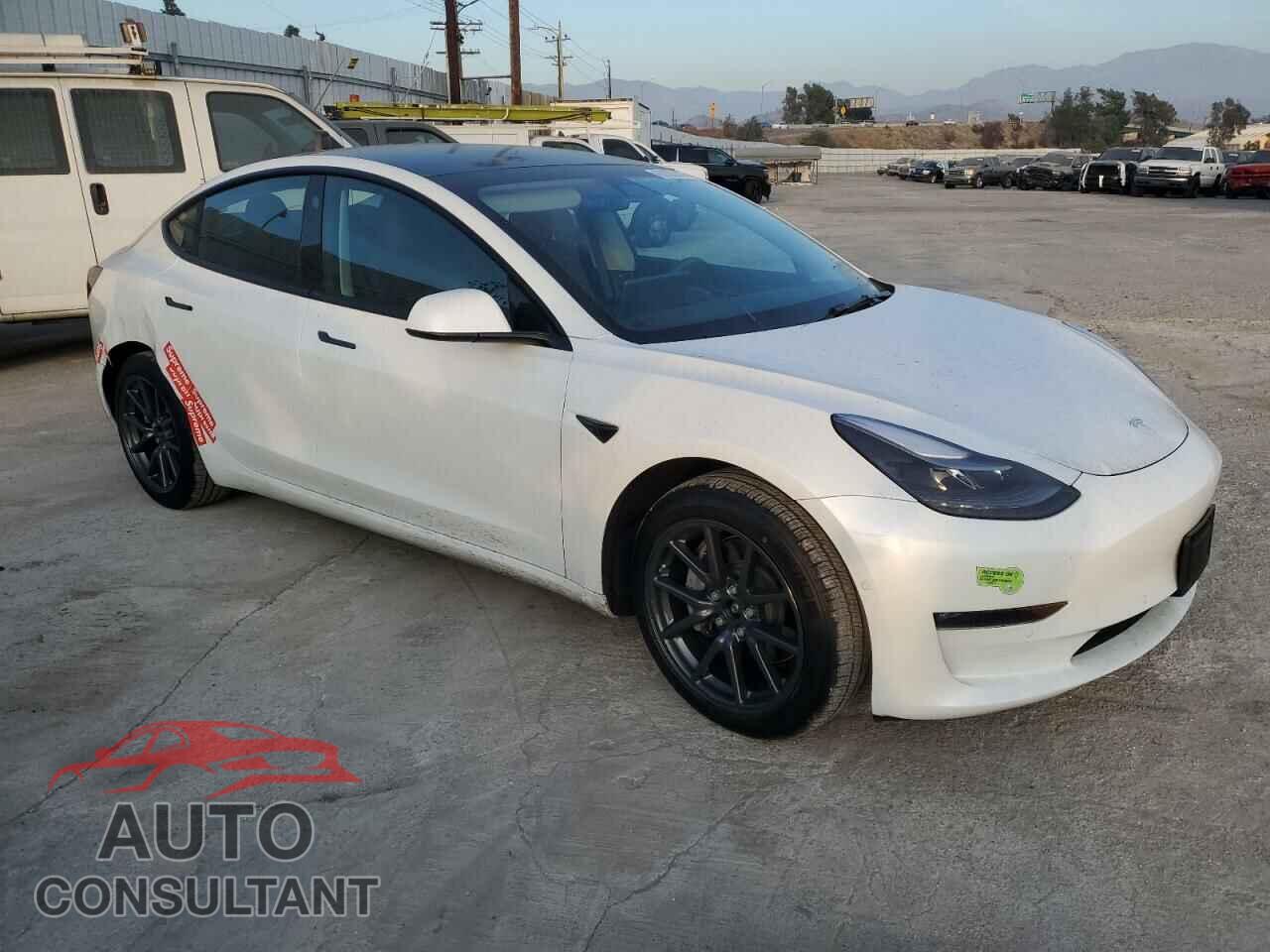 TESLA MODEL 3 2022 - 5YJ3E1EB5NF137796