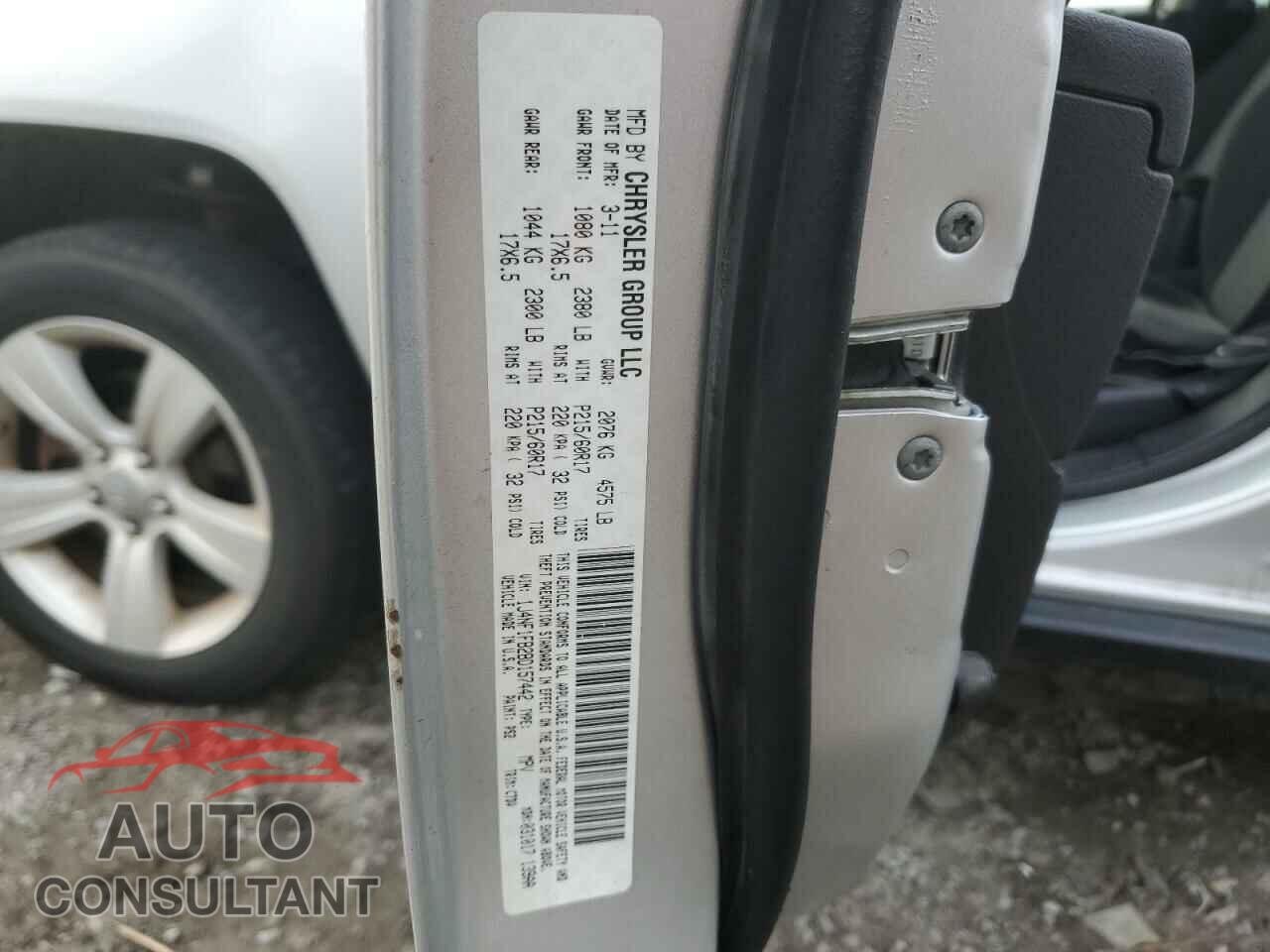 JEEP COMPASS 2011 - 1J4NF1FB2BD157442