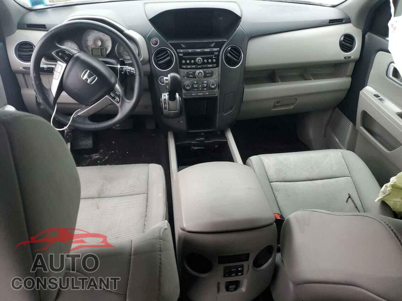 HONDA PILOT 2013 - 5FNYF4H2XDB025557