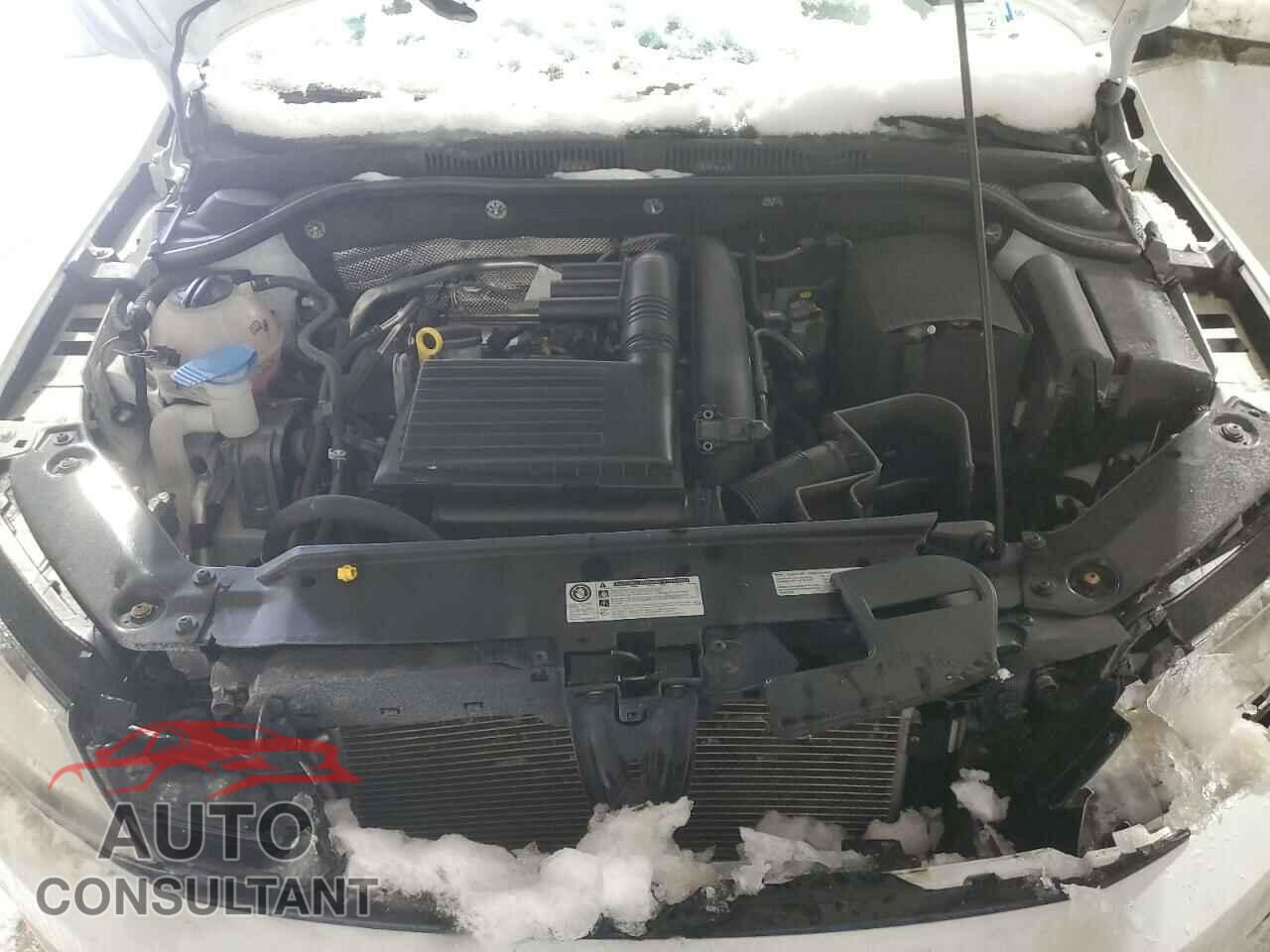 VOLKSWAGEN JETTA 2017 - 3VW2B7AJ9HM402818