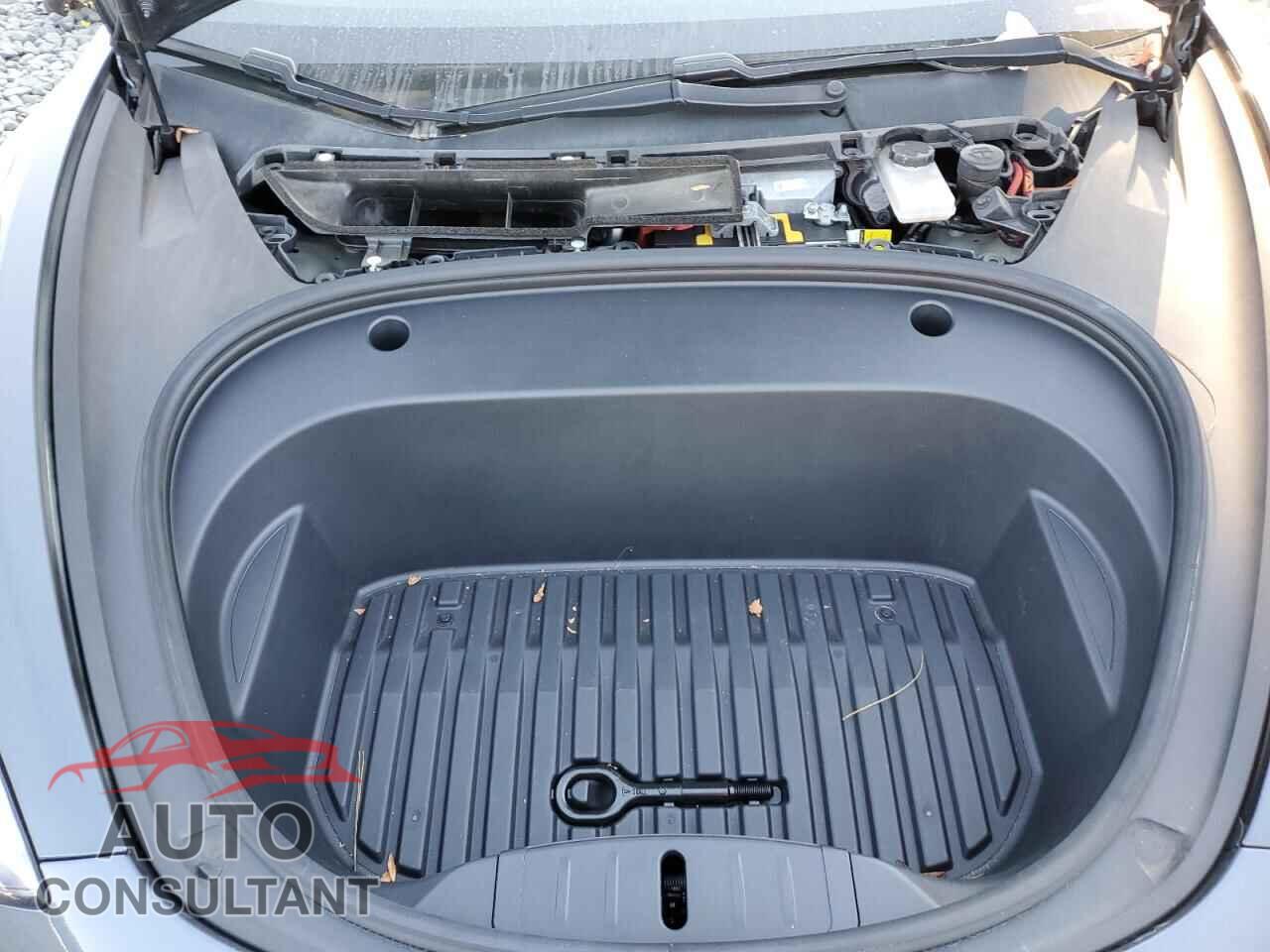 TESLA MODEL 3 2020 - 5YJ3E1EBXLF794803