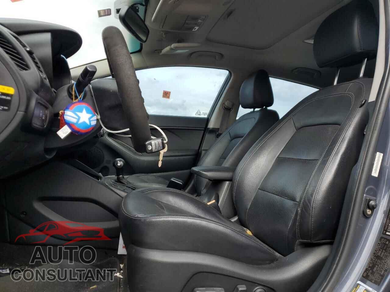 KIA FORTE 2015 - KNAFX5A87F5347552