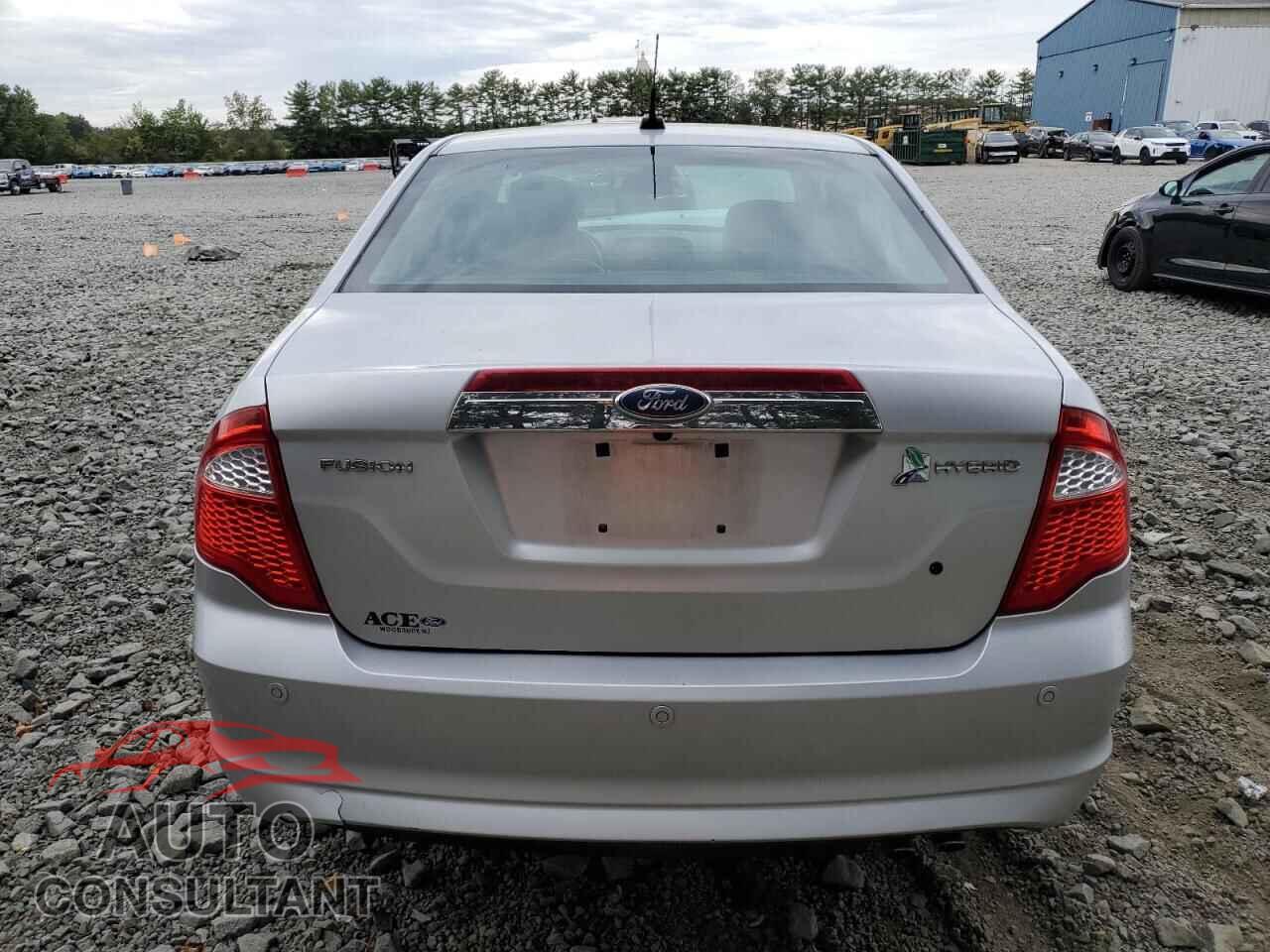 FORD FUSION 2011 - 3FADP0L32BR229727