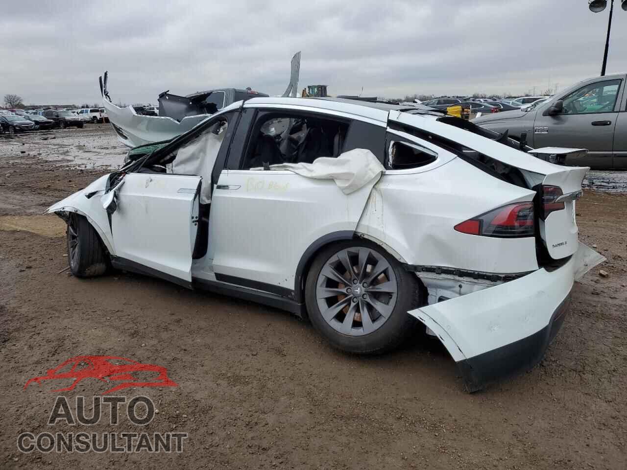 TESLA MODEL X 2018 - 5YJXCBE21JF141044