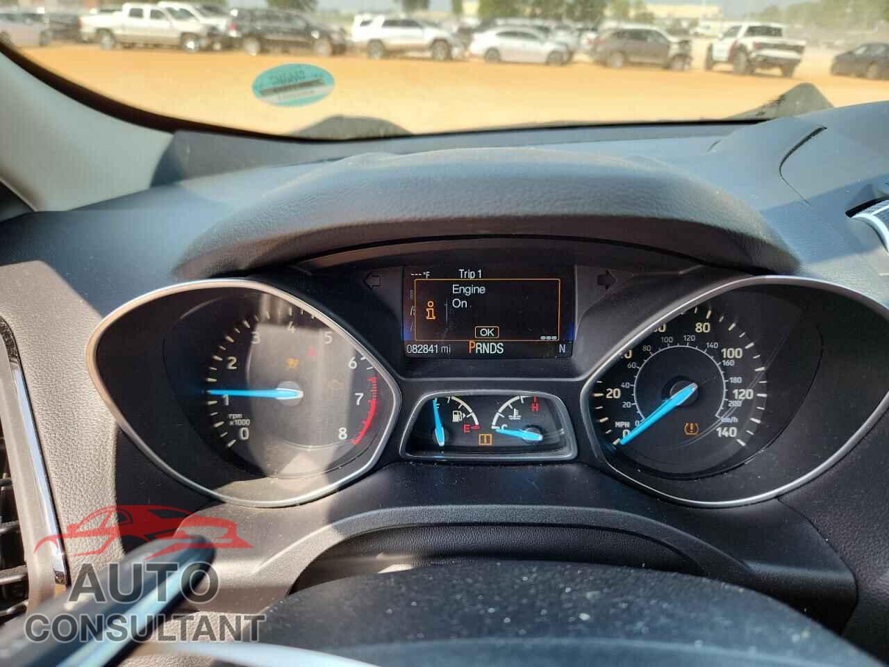 FORD ESCAPE 2017 - 1FMCU0JD5HUC04442