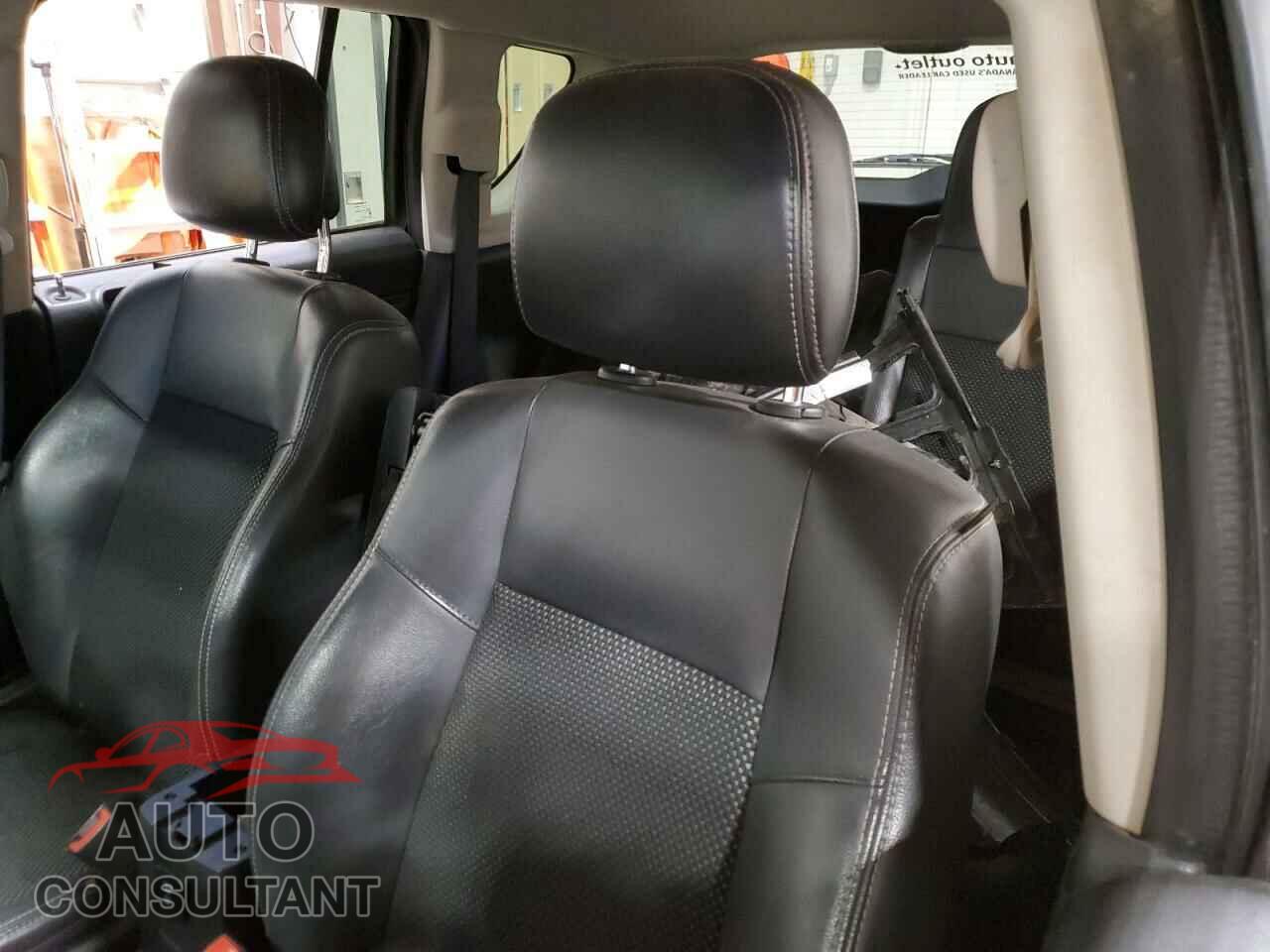 JEEP COMPASS 2015 - 1C4NJDAB0FD100630
