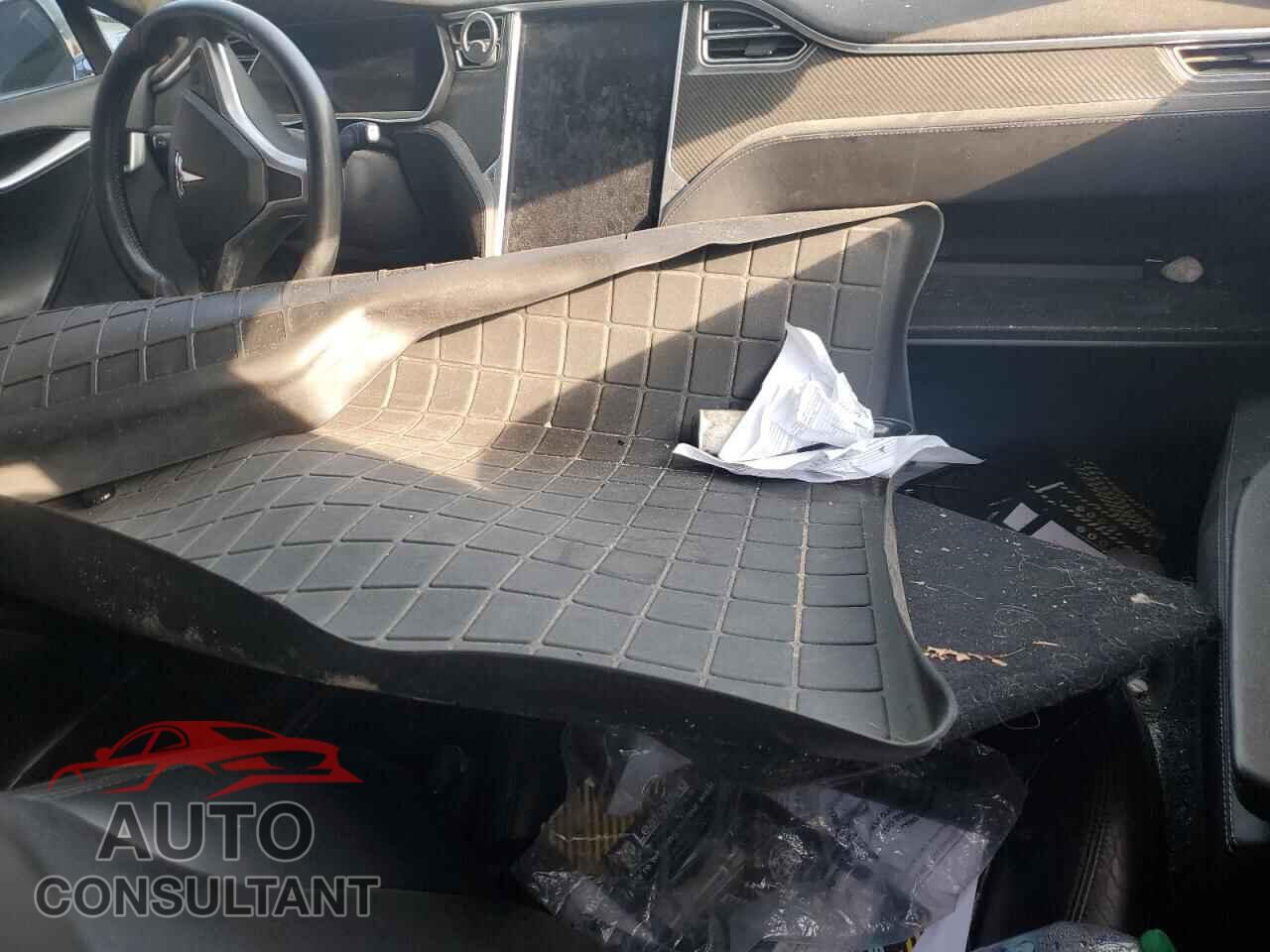 TESLA MODEL S 2015 - 5YJSA1H24FF095304
