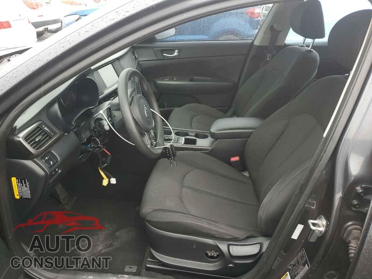 KIA OPTIMA 2018 - KNAGT4L33J5219684