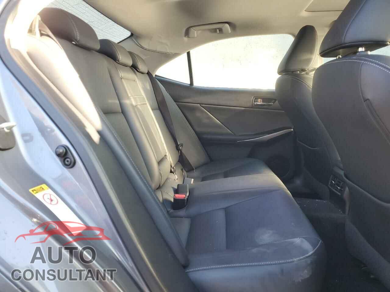 LEXUS IS 2015 - JTHCF1D26F5016727