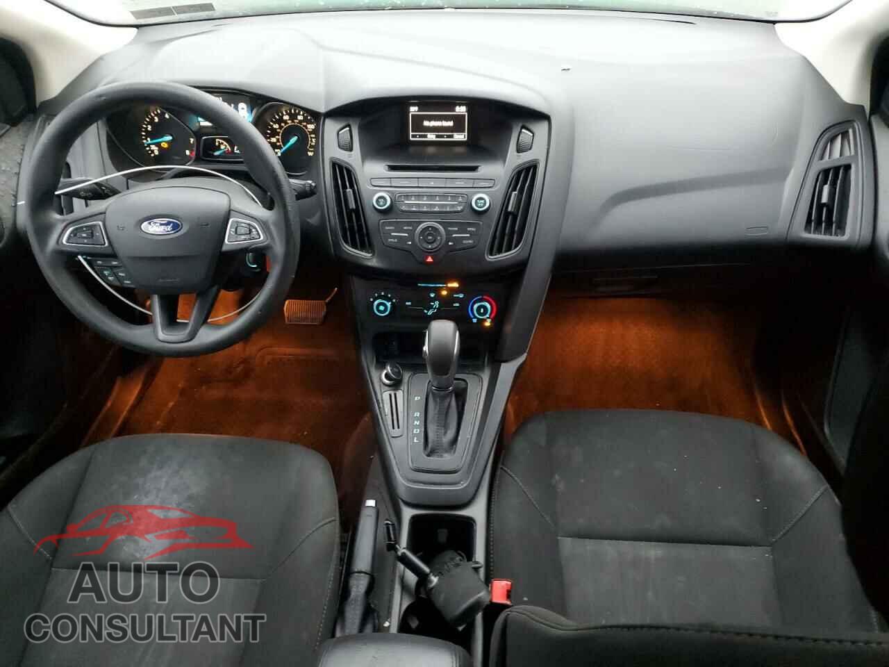 FORD FOCUS 2017 - 1FADP3K25HL259130