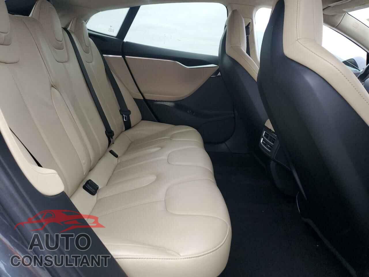 TESLA MODEL S 2014 - 5YJSA1H10EFP52671