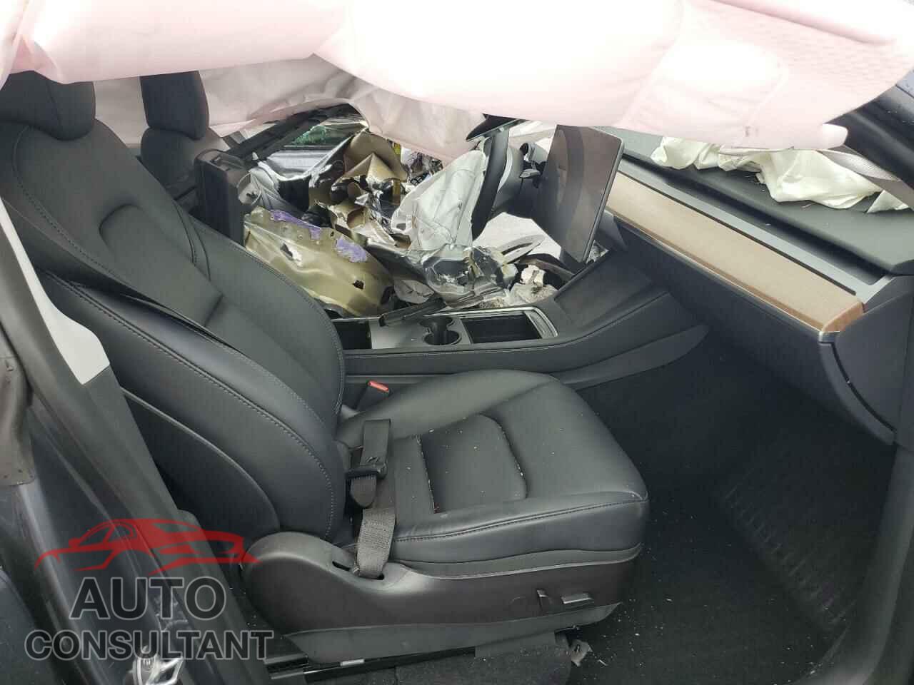 TESLA MODEL Y 2023 - 7SAYGAEE1PF588532