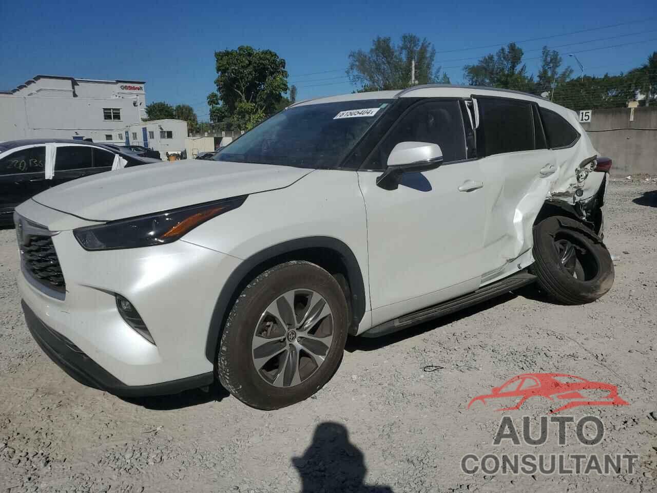 TOYOTA HIGHLANDER 2022 - 5TDGZRAH1NS559655