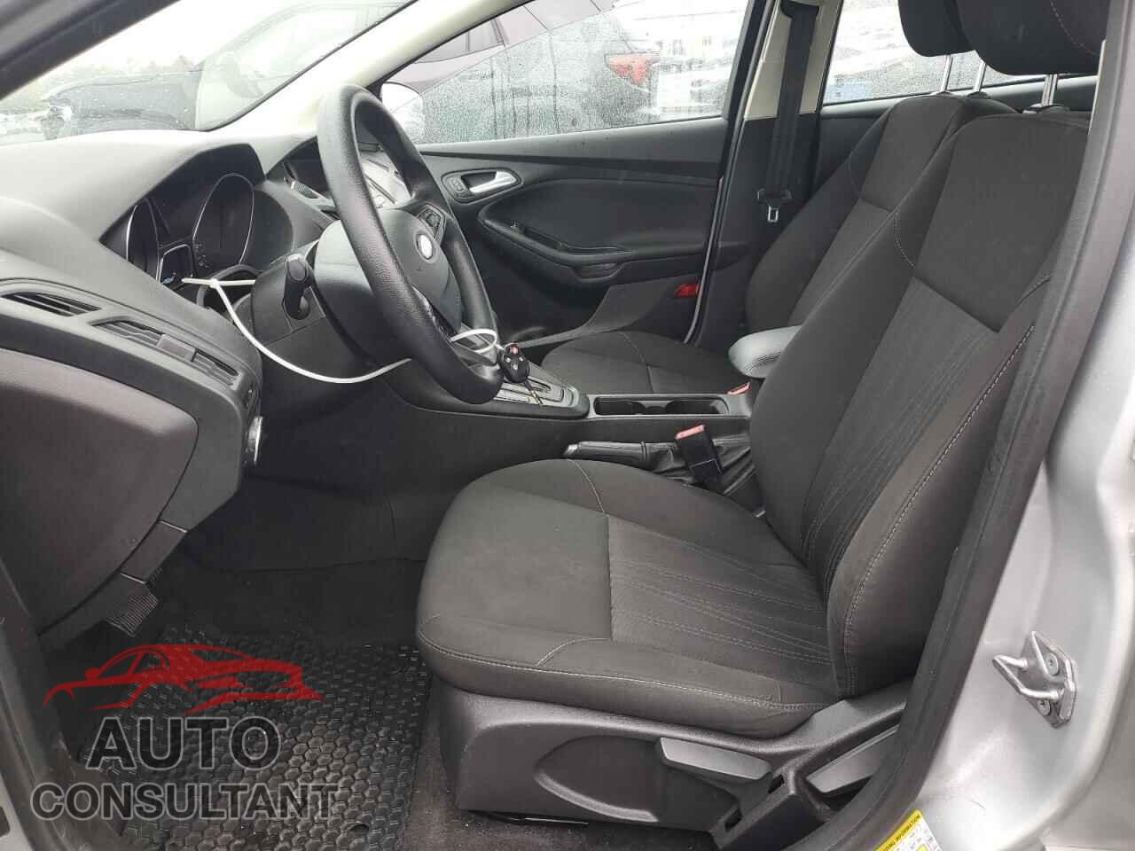 FORD FOCUS 2017 - 1FADP3FE3HL309608