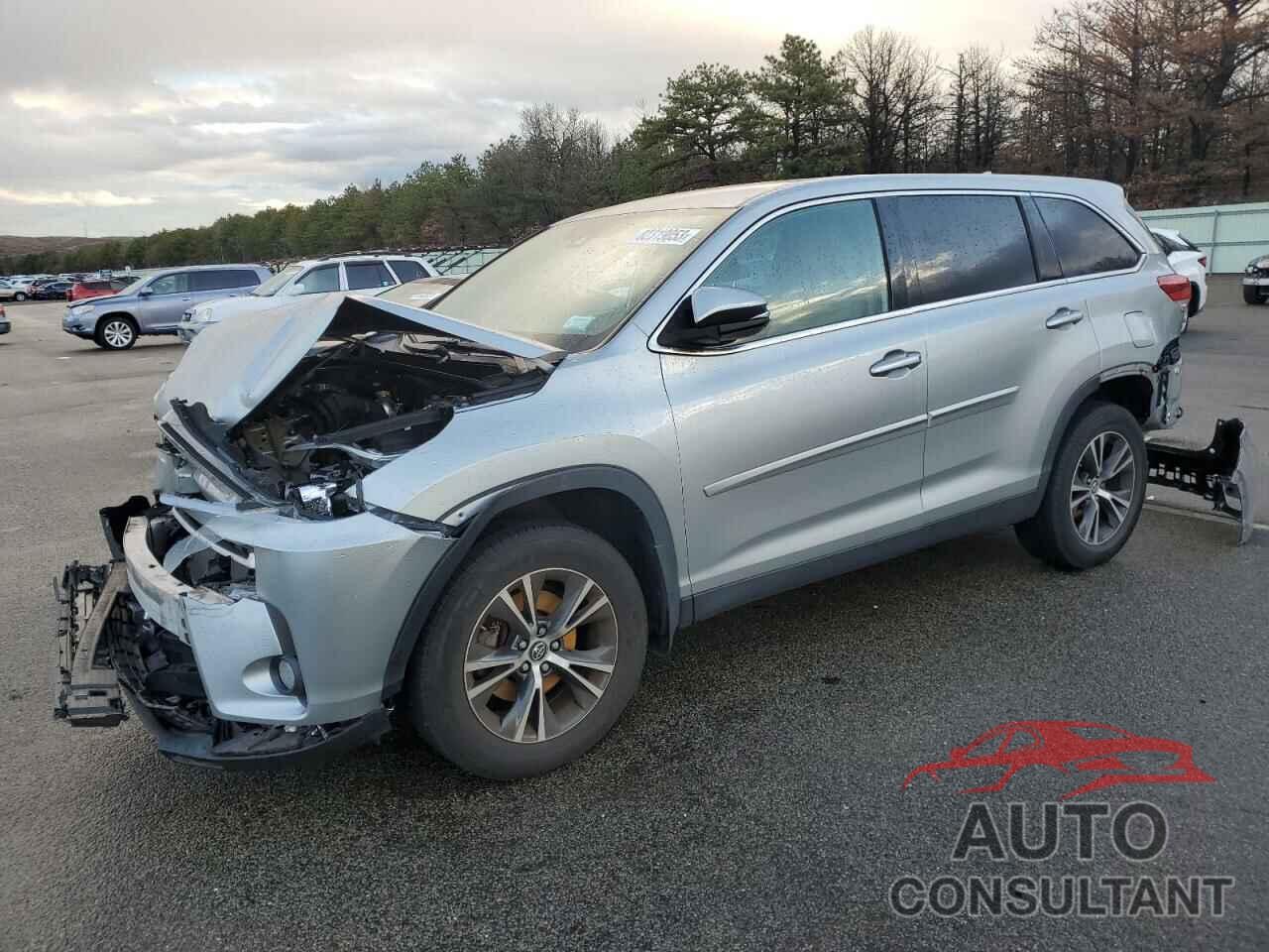 TOYOTA HIGHLANDER 2019 - 5TDBZRFH8KS945276