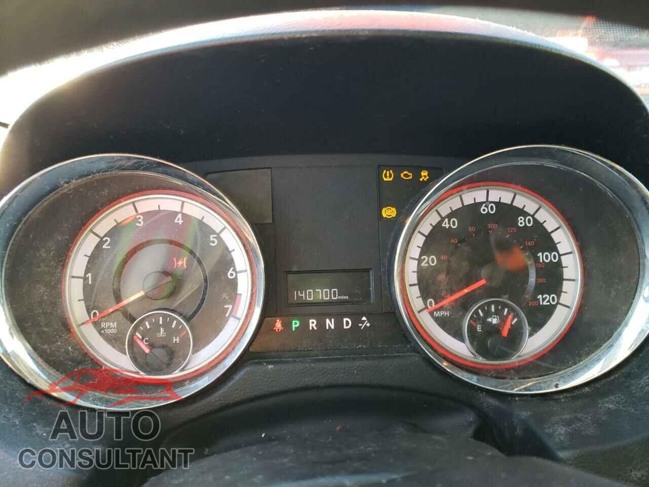 DODGE CARAVAN 2011 - 2D4RN3DG8BR637523