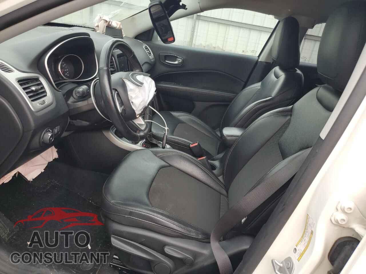 JEEP COMPASS 2020 - 3C4NJDBB9LT104261