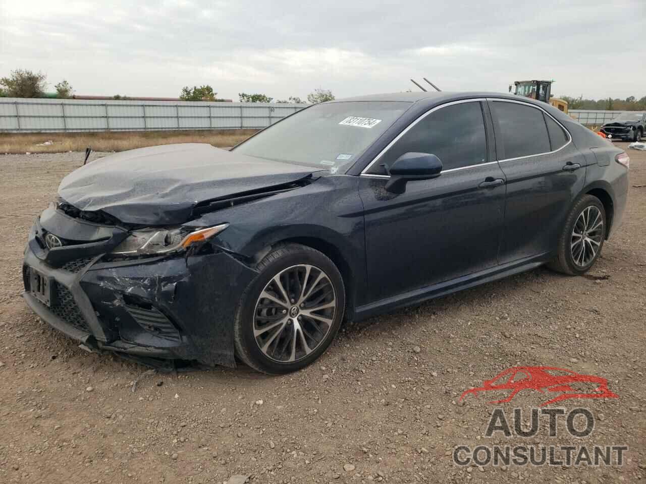 TOYOTA CAMRY 2018 - 4T1B11HK0JU569633