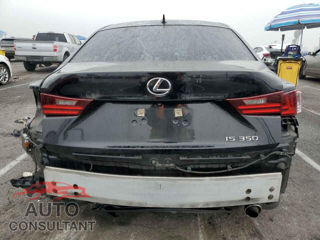 LEXUS IS 2014 - JTHBE1D27E5014367