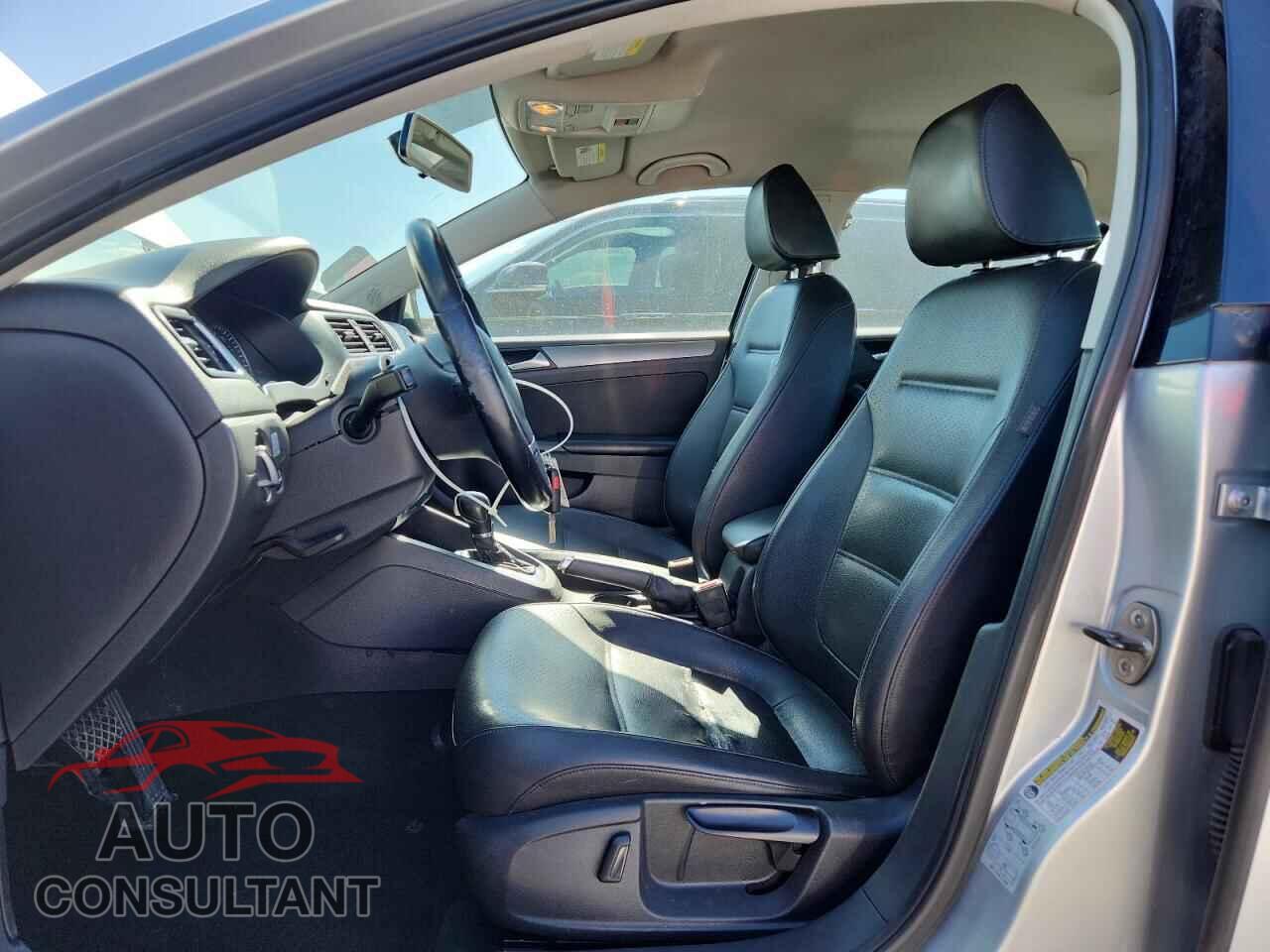 VOLKSWAGEN JETTA 2014 - 3VWLL7AJ0EM320618