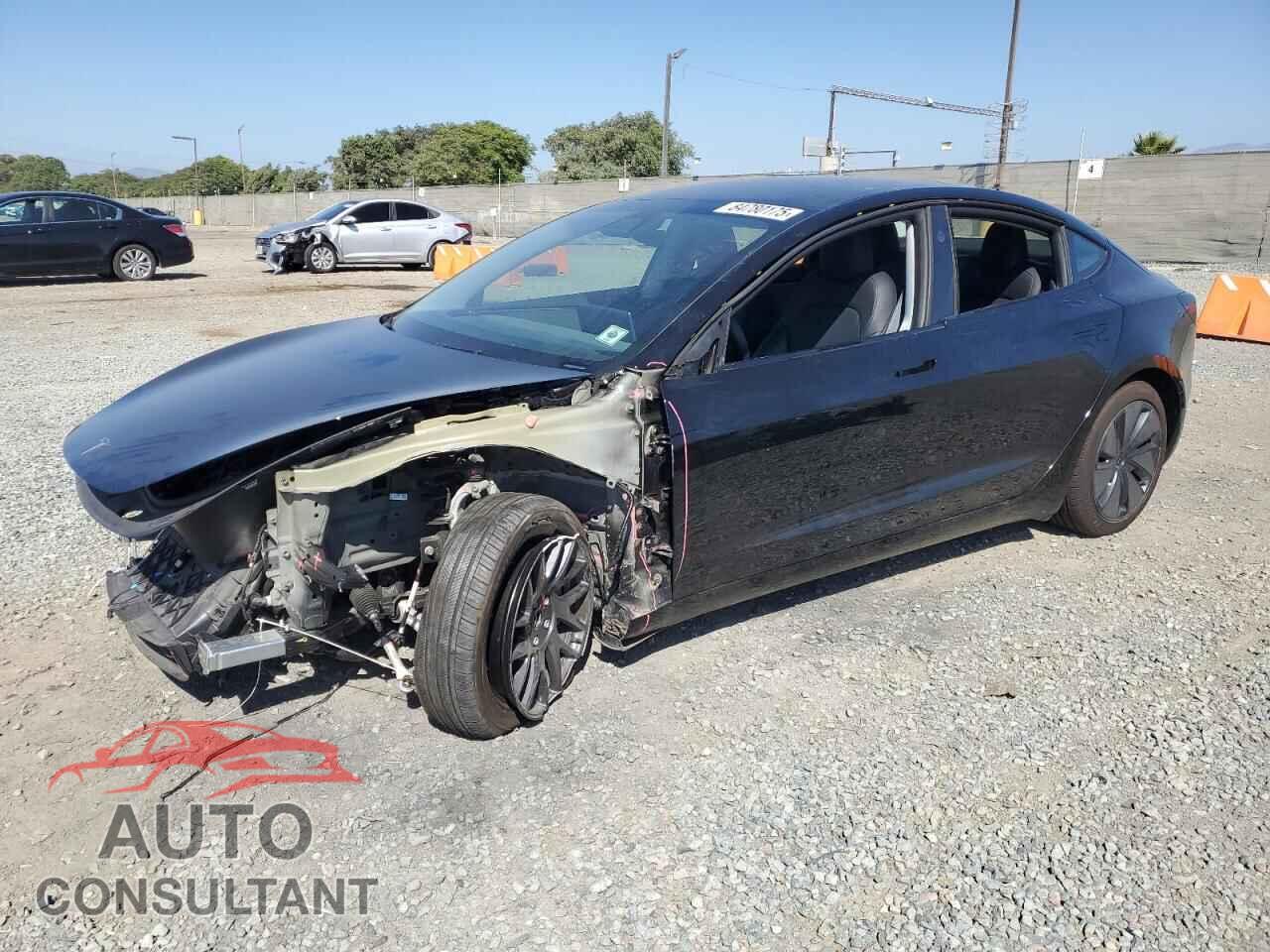 TESLA MODEL 3 2024 - 5YJ3E1EA9RF842940