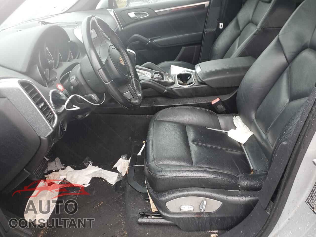 PORSCHE CAYENNE 2012 - WP1AA2A2XCLA10260