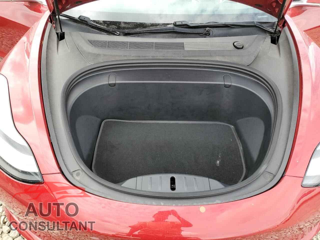TESLA MODEL 3 2018 - 5YJ3E1EB4JF100832