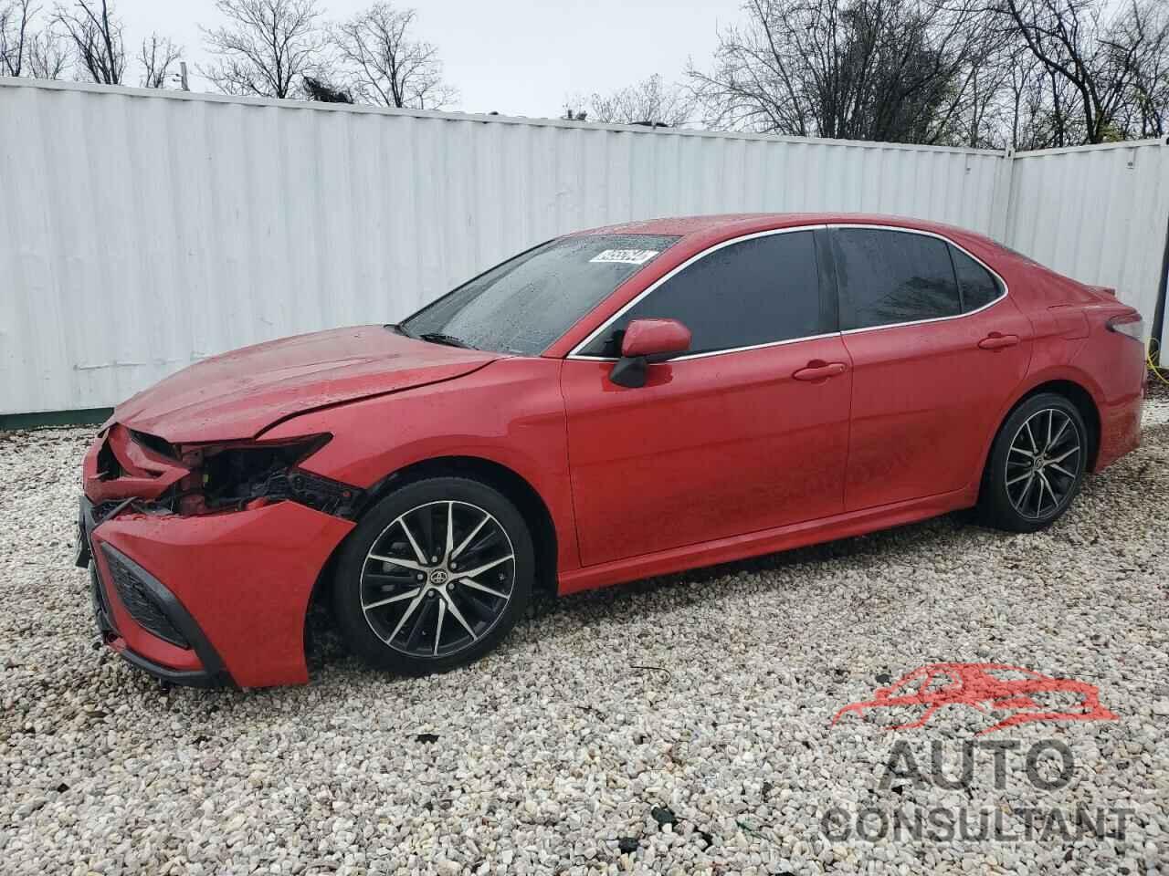 TOYOTA CAMRY 2021 - 4T1G11AK0MU421843