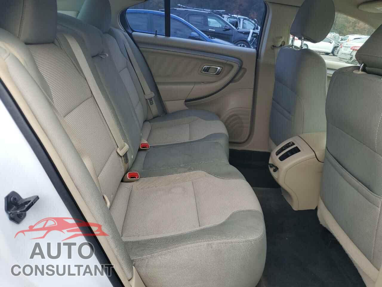 FORD TAURUS 2014 - 1FAHP2E82EG115941