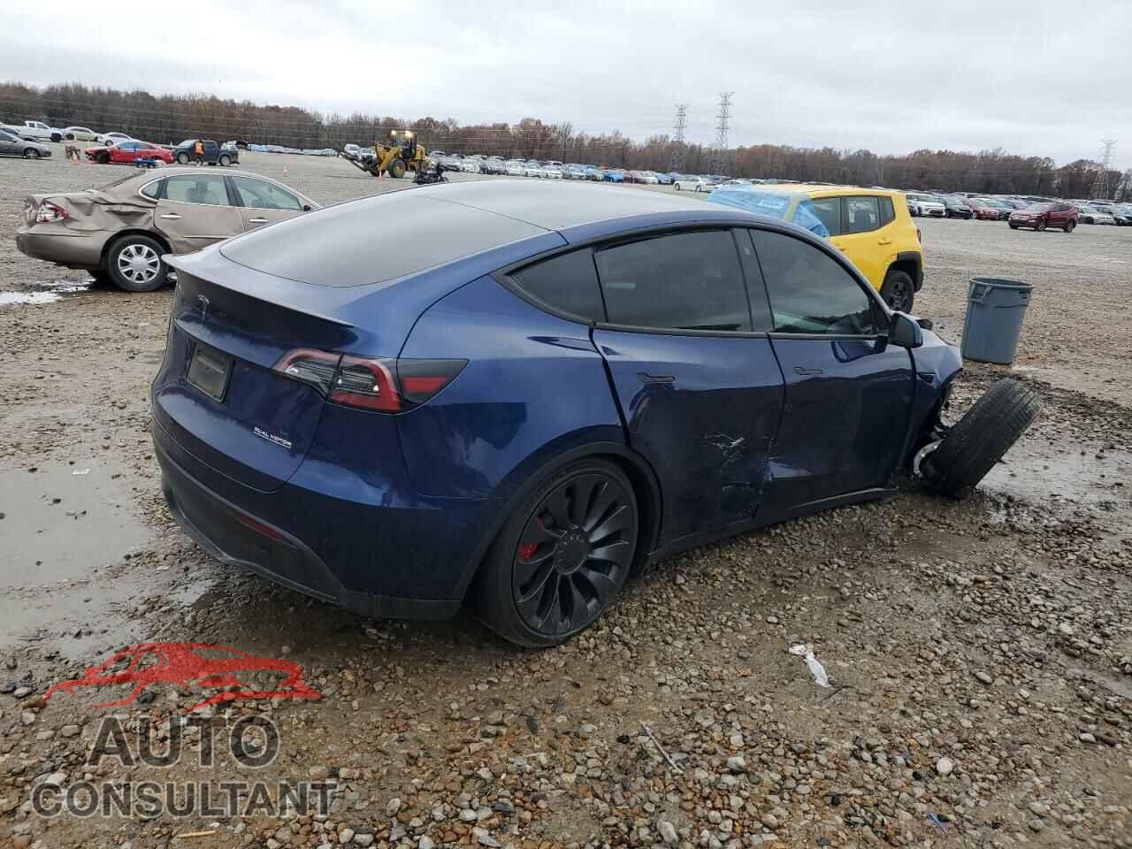 TESLA MODEL Y 2023 - 7SAYGDEF2PF663085