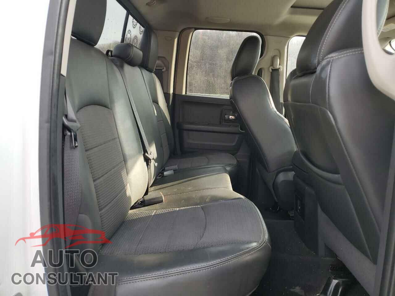 DODGE RAM 1500 2012 - 1C6RD7HTXCS186861
