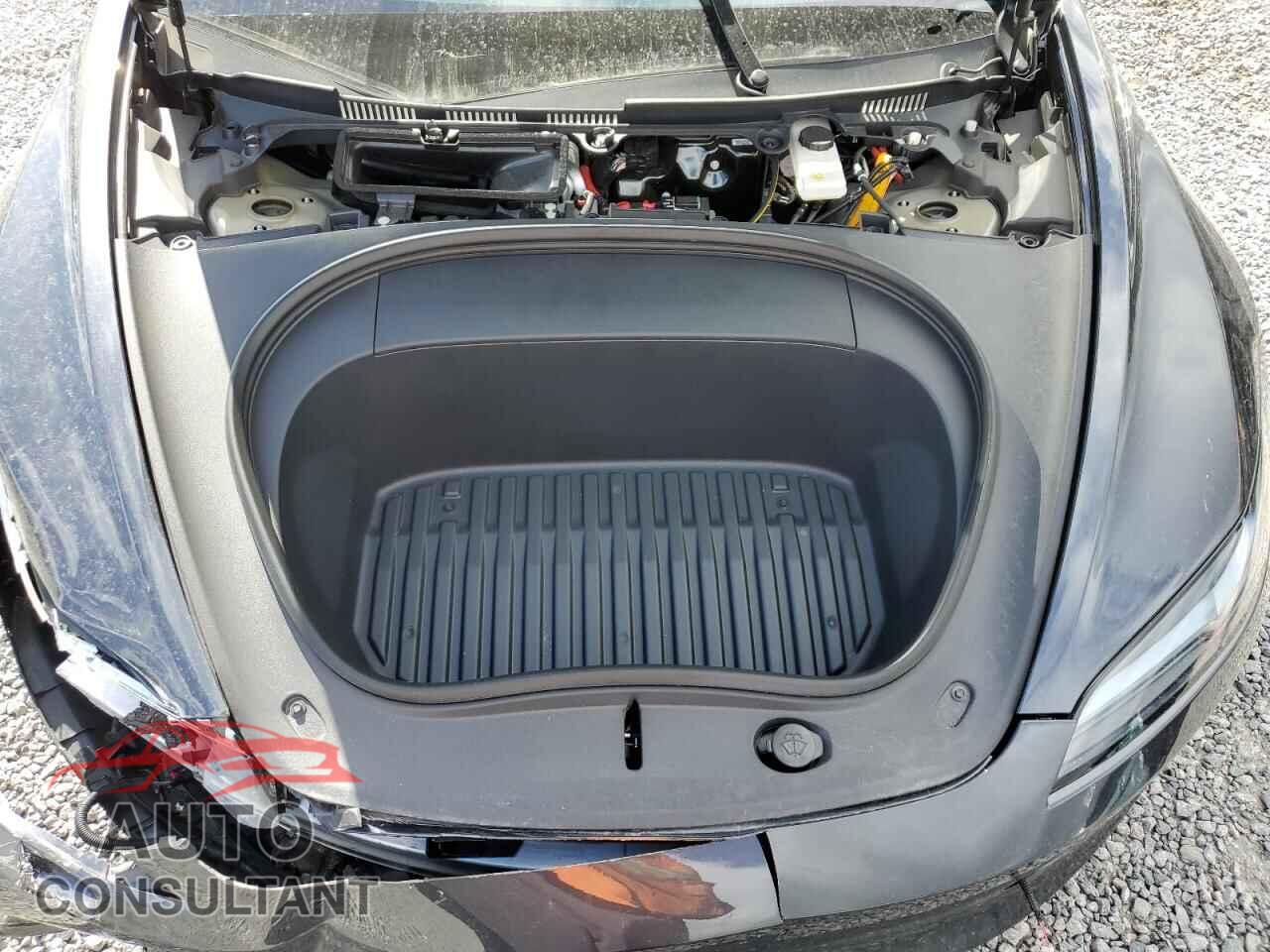 TESLA MODEL 3 2024 - 5YJ3E1EB3RF755026