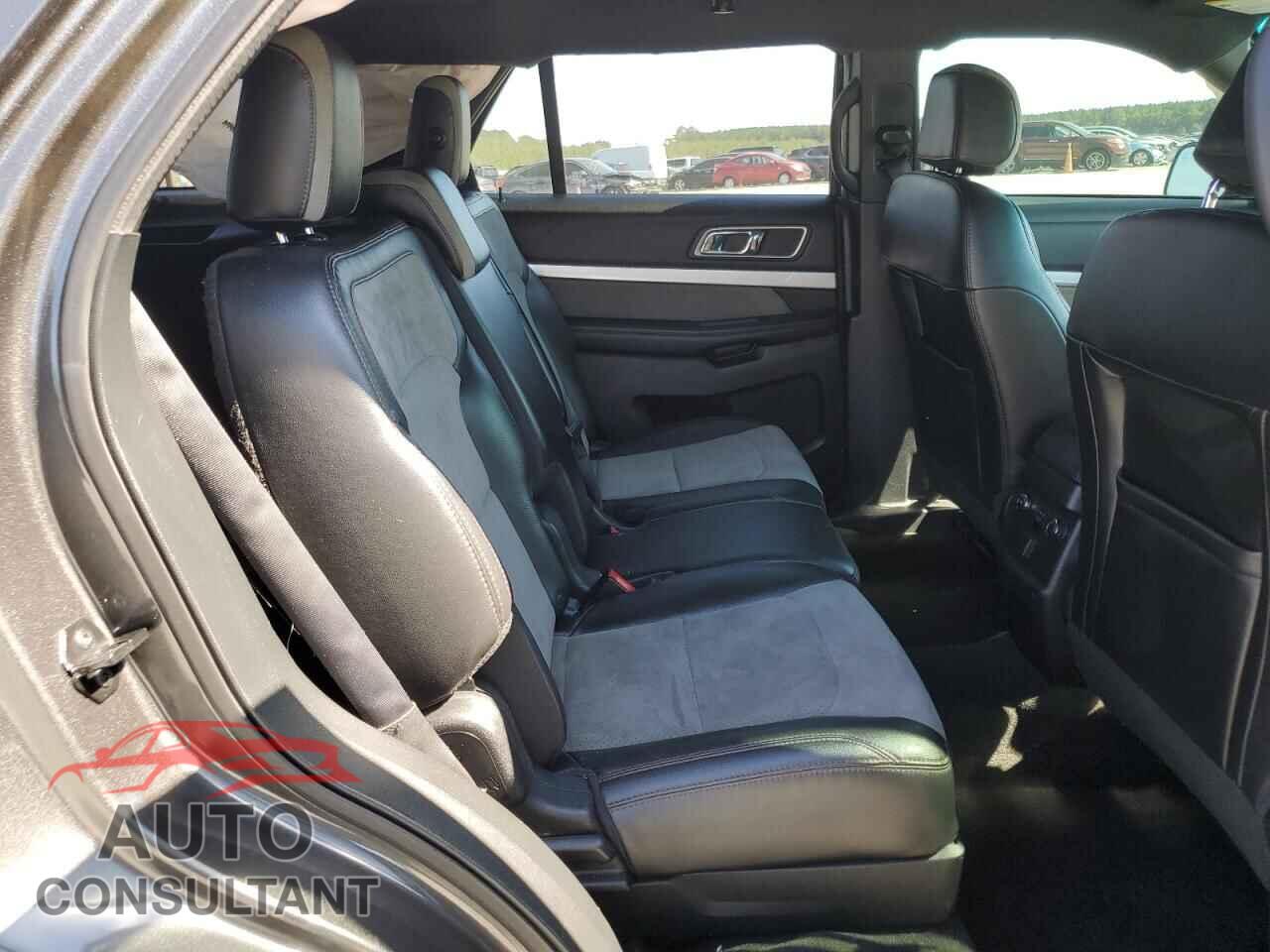 FORD EXPLORER 2017 - 1FM5K7D82HGC12518