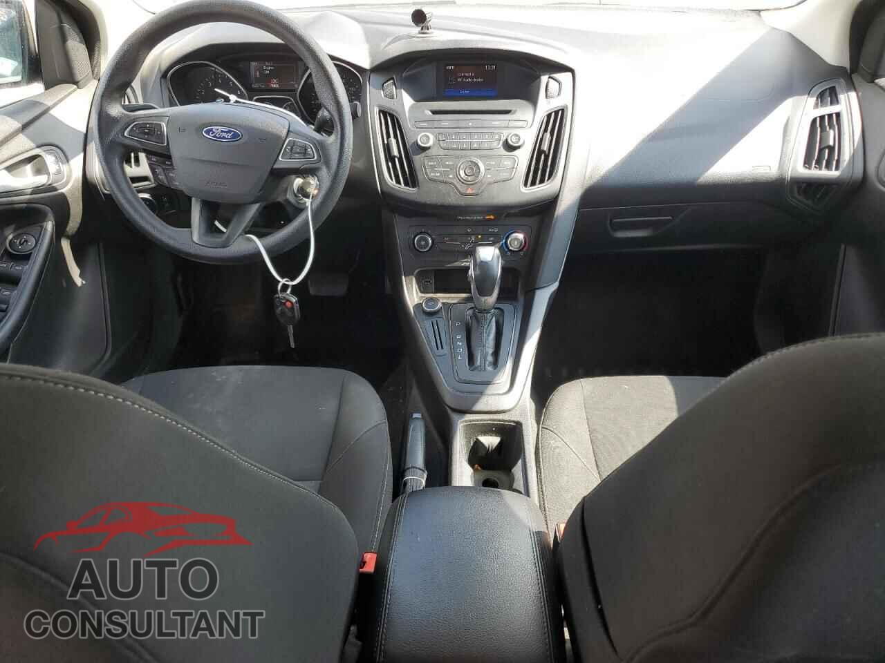 FORD FOCUS 2015 - 1FADP3F22FL353425