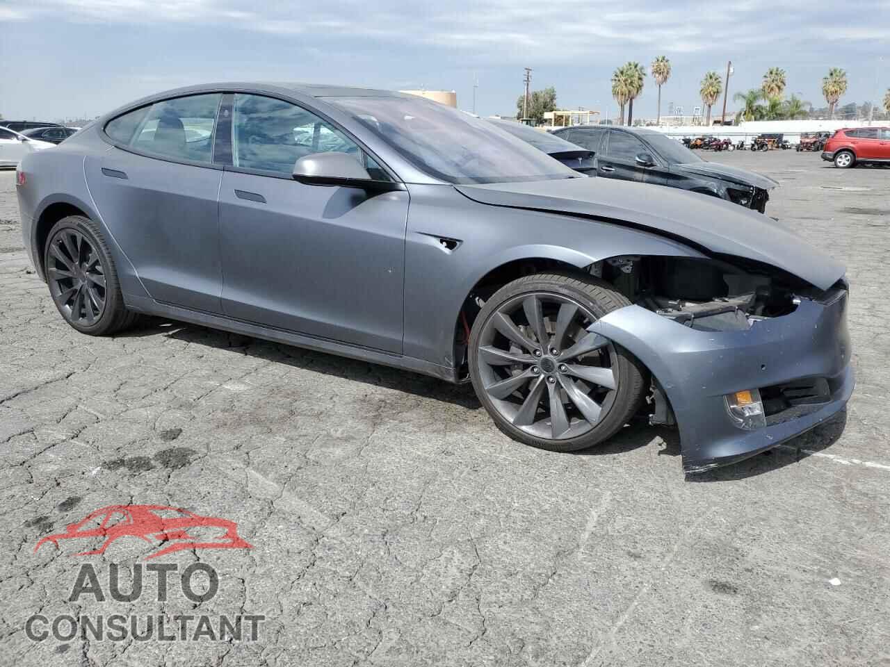 TESLA MODEL S 2018 - 5YJSA1E25JF296450