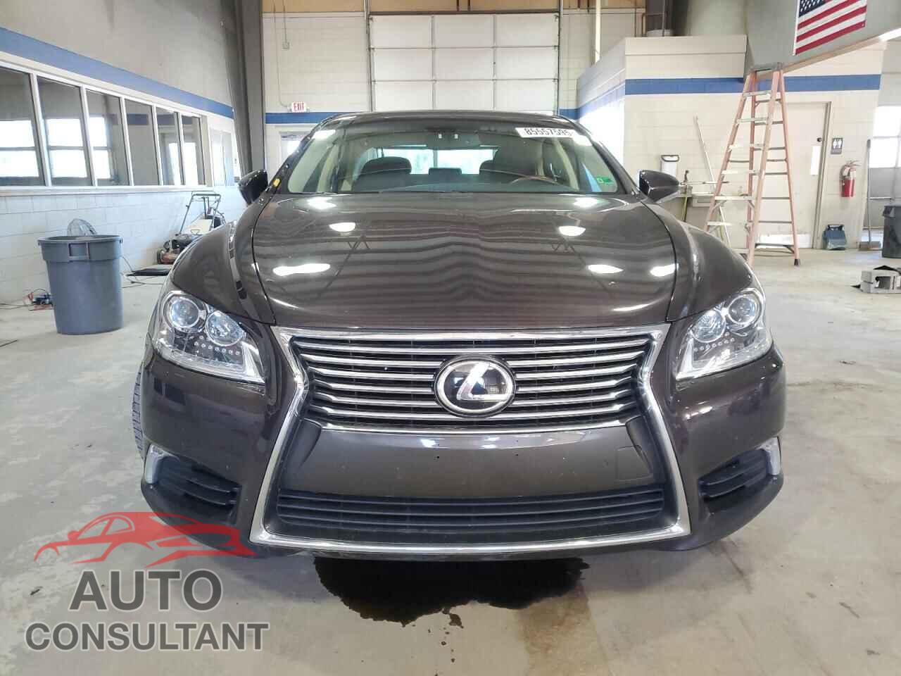 LEXUS LS460 2014 - JTHBL5EF4E5129684