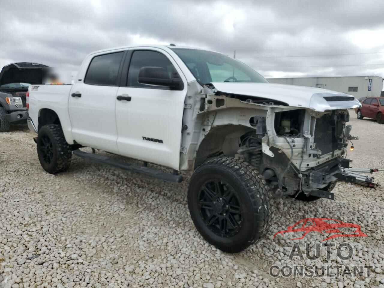 TOYOTA TUNDRA 2017 - 5TFEM5F10HX121539
