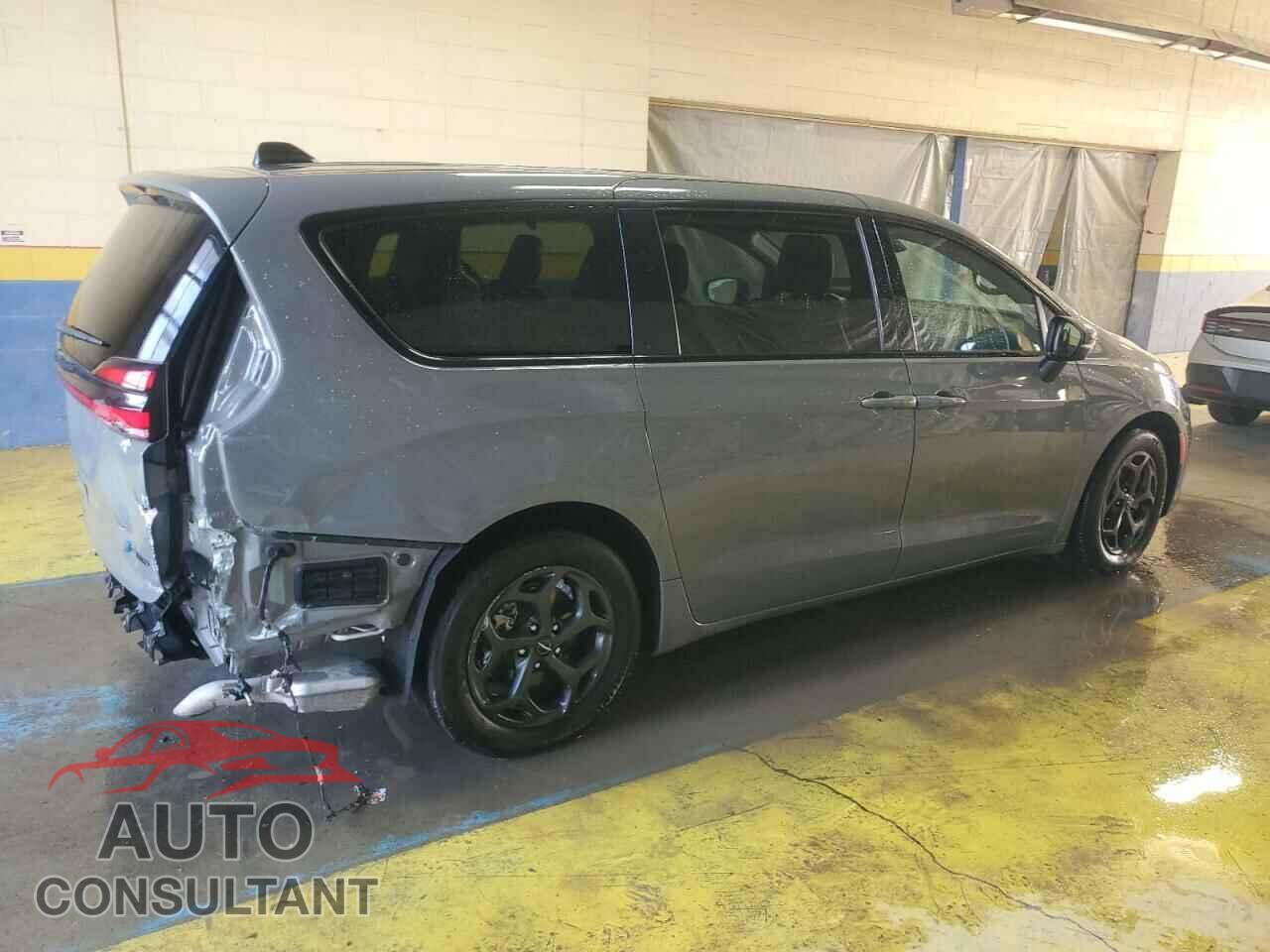 CHRYSLER PACIFICA 2023 - 2C4RC1L79PR501577