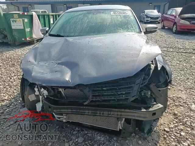 VOLKSWAGEN PASSAT 2015 - 1VWAT7A31FC063366