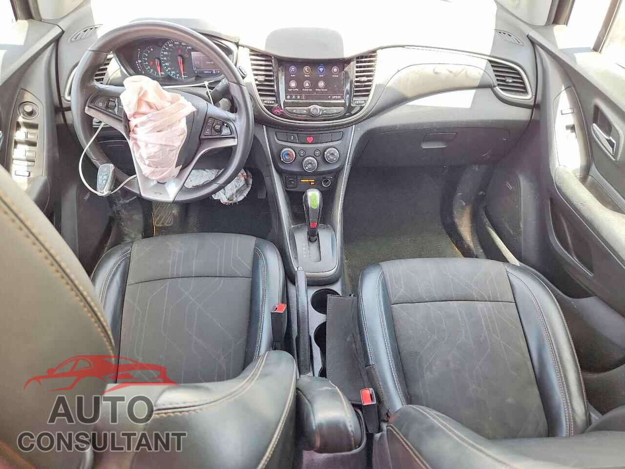 CHEVROLET TRAX 2020 - 3GNCJLSB2LL176900