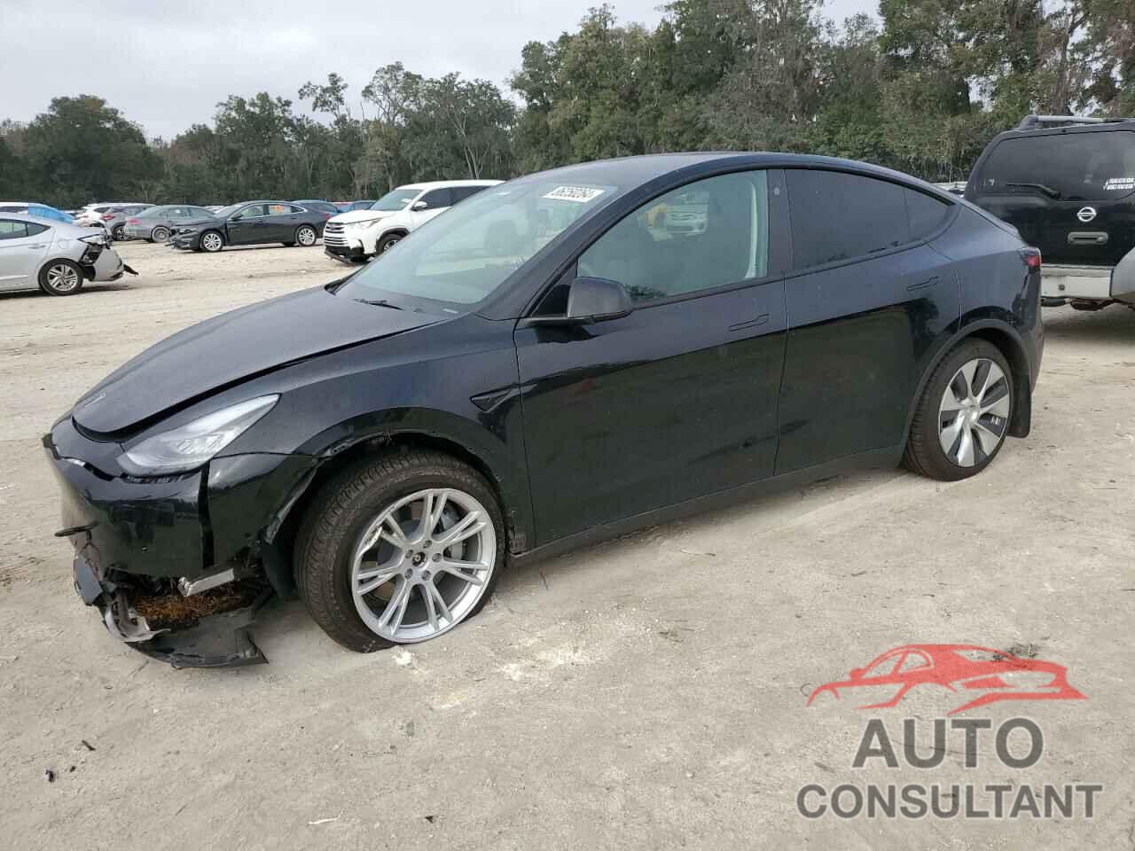 TESLA MODEL Y 2021 - 5YJYGAEE3MF130757