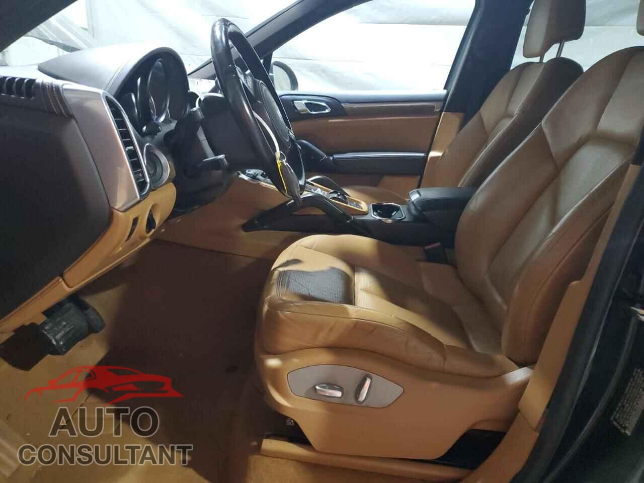 PORSCHE CAYENNE 2013 - WP1AA2A23DLA01126