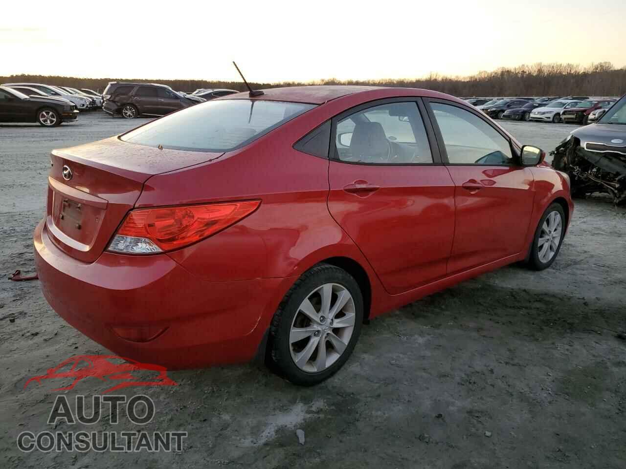 HYUNDAI ACCENT 2013 - KMHCU4AE2DU277469