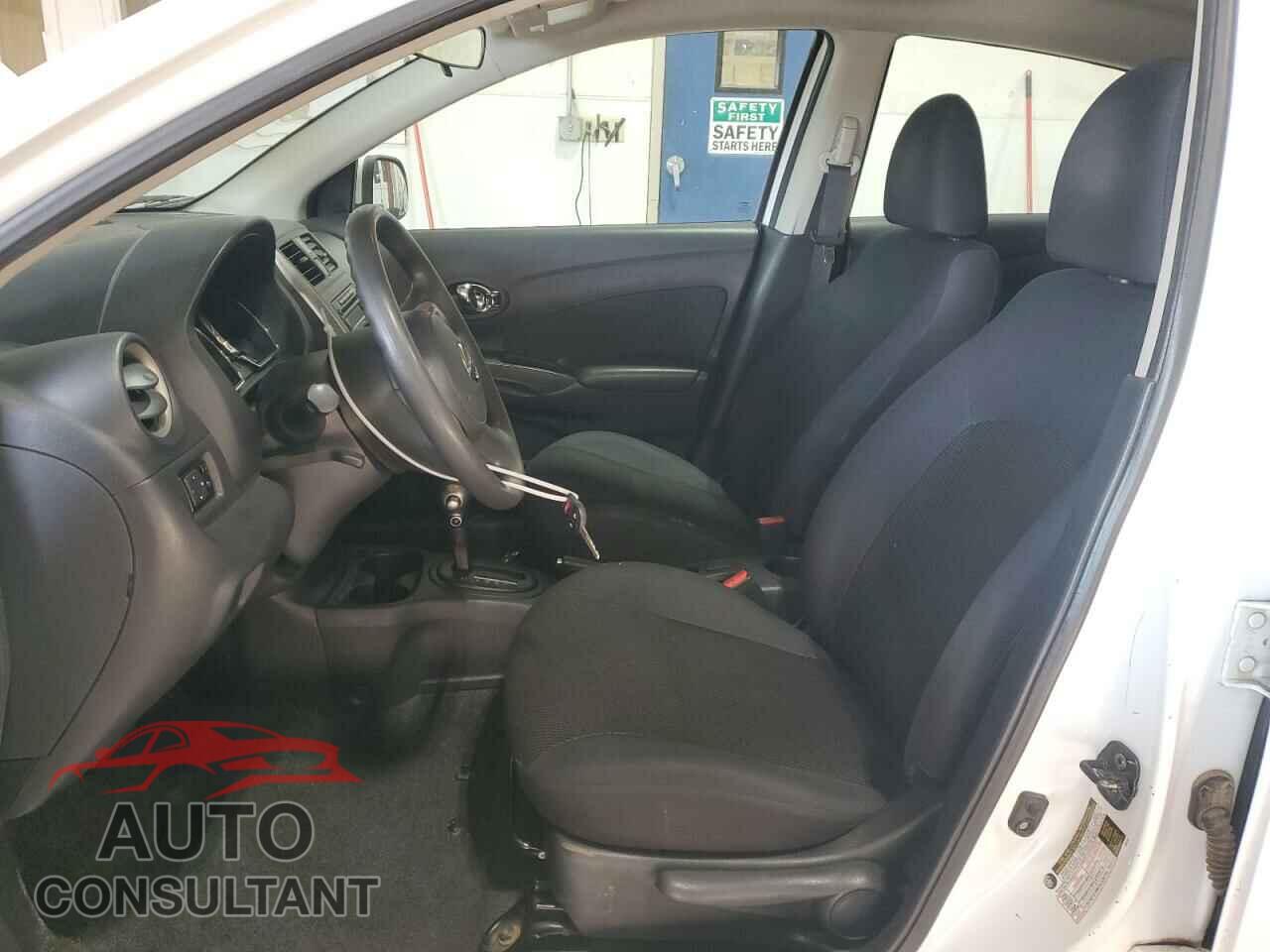 NISSAN VERSA 2013 - 3N1CN7AP1DL853215