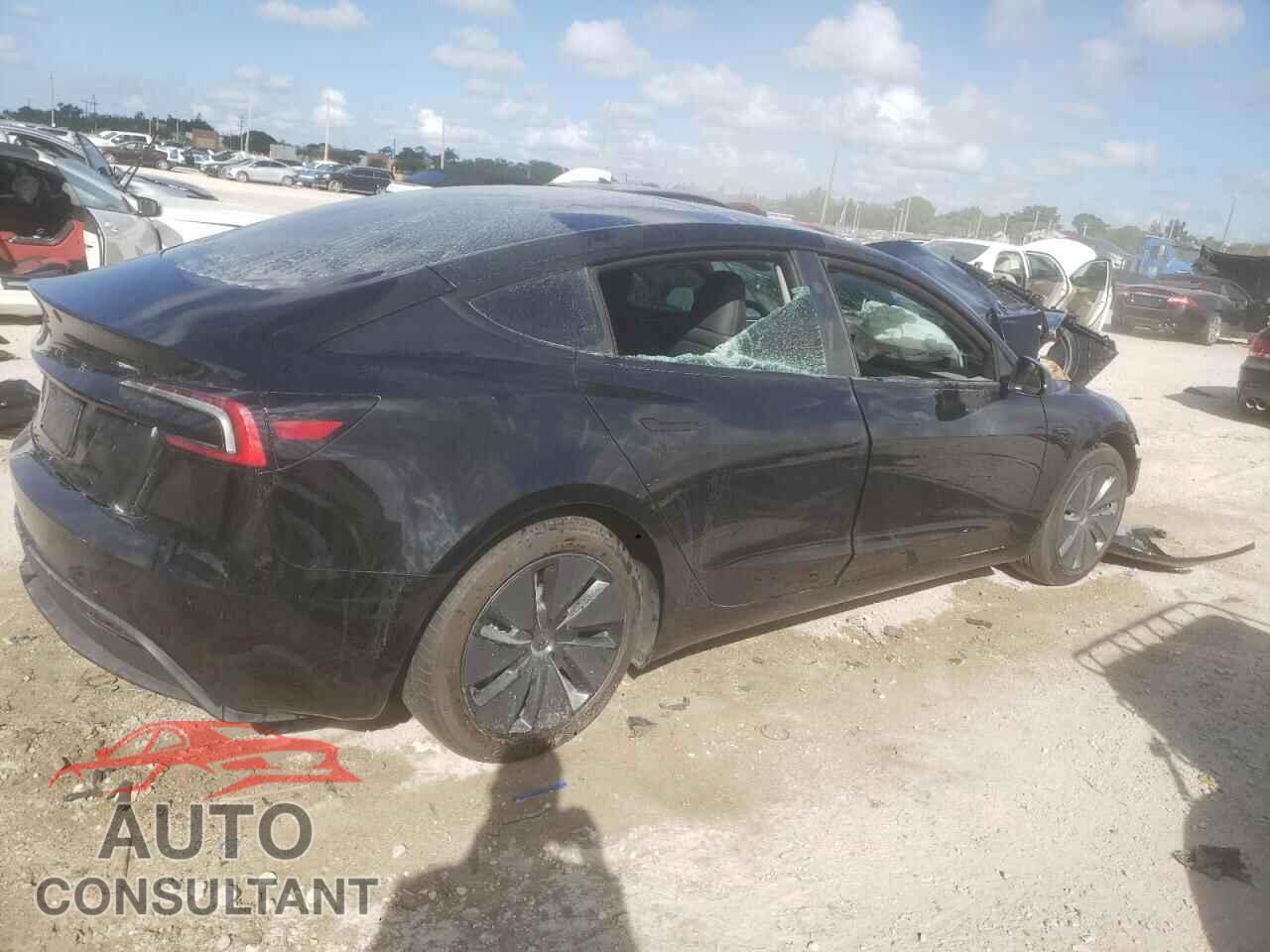 TESLA MODEL 3 2025 - 5YJ3E1EAXSF057381