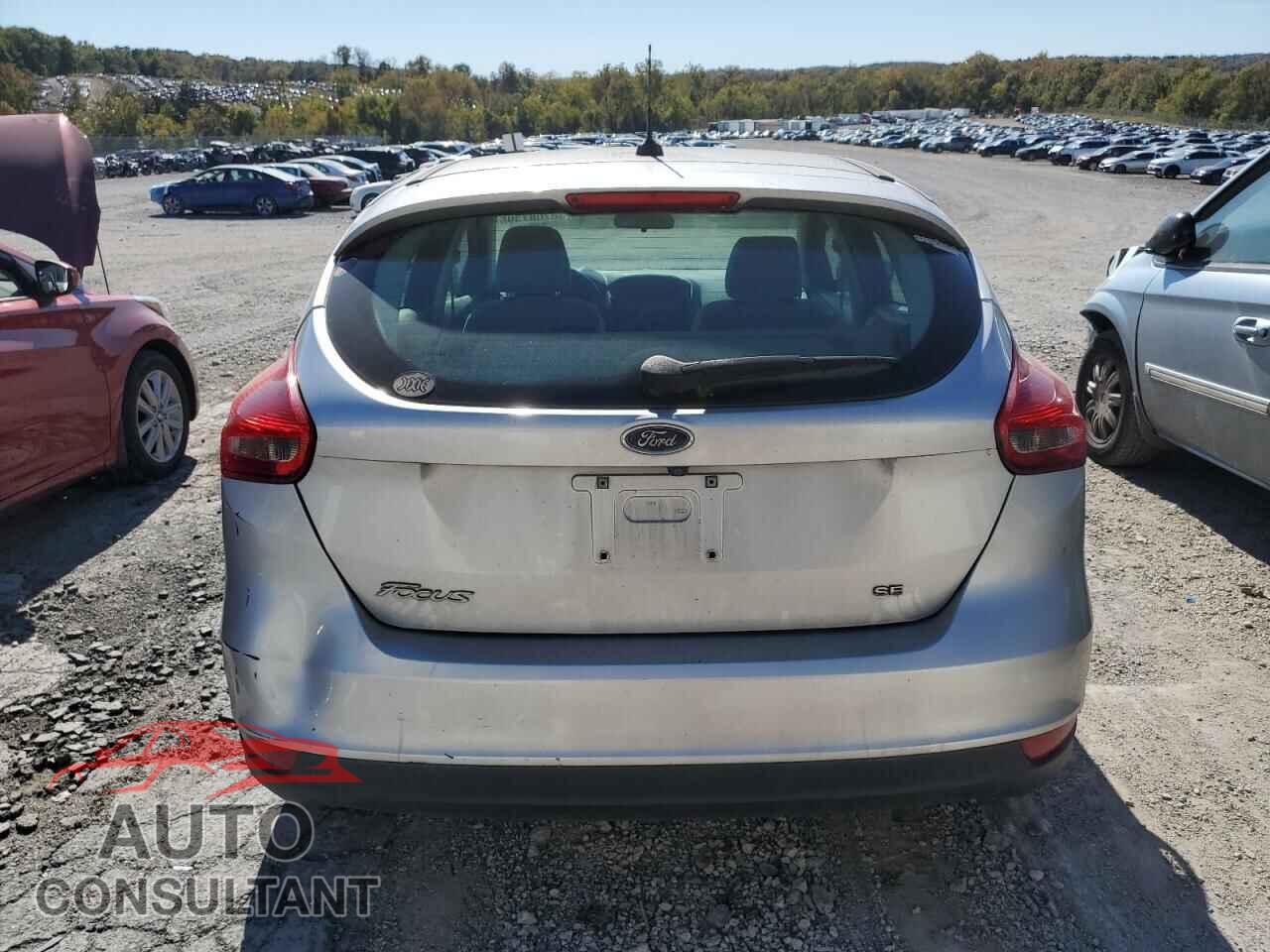 FORD FOCUS 2017 - 1FADP3K27HL267892
