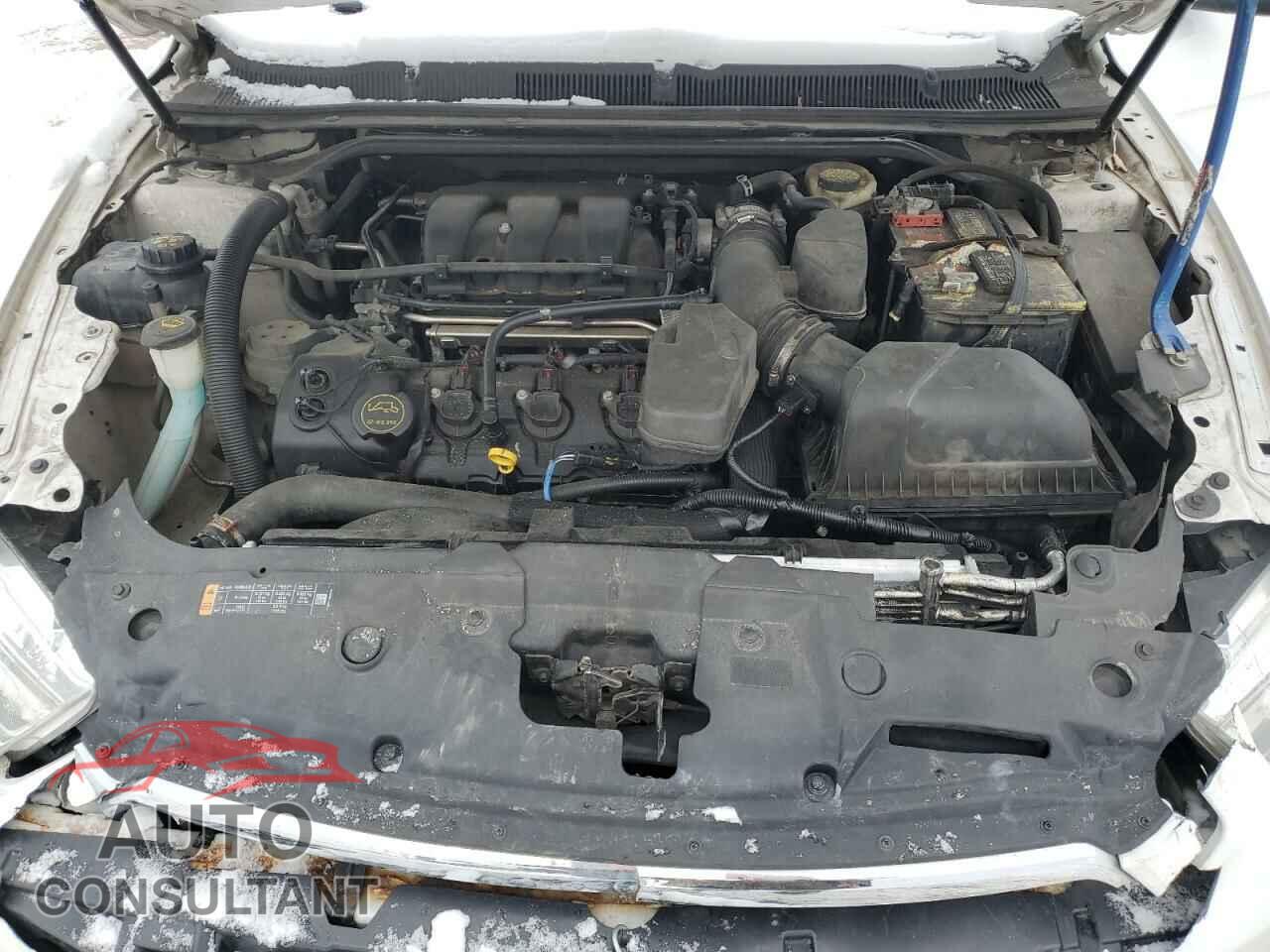 FORD TAURUS 2015 - 1FAHP2D83FG204176