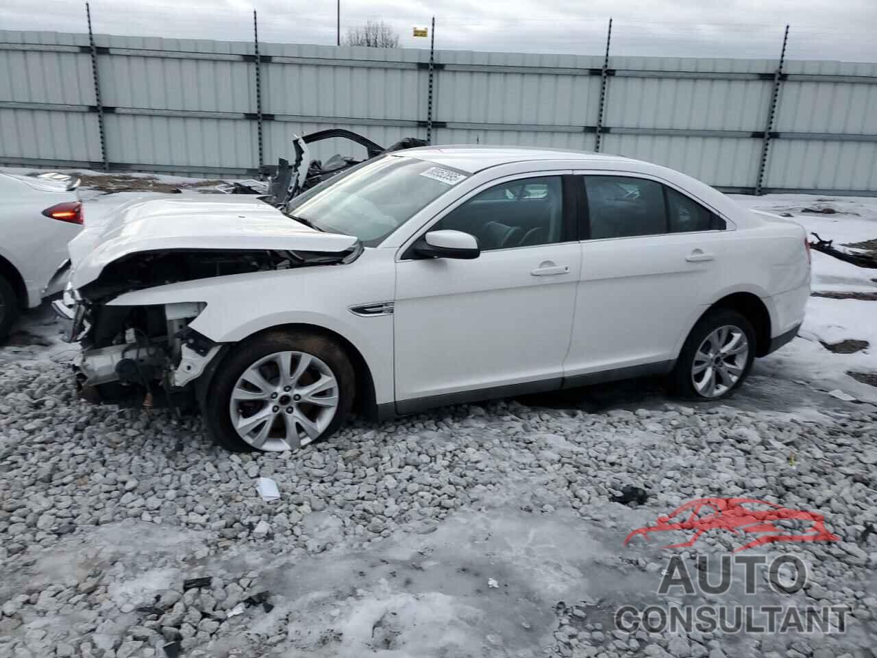FORD TAURUS 2011 - 1FAHP2EW8BG121933