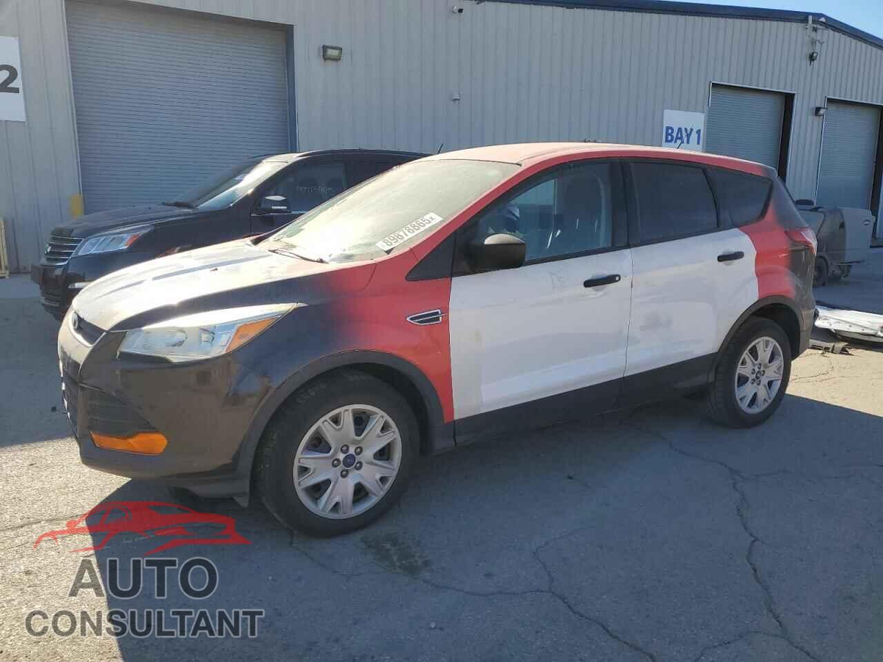 FORD ESCAPE 2015 - 1FMCU0F76FUC65377